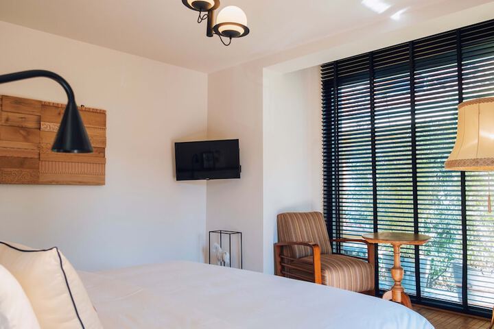 Room 14 of 190