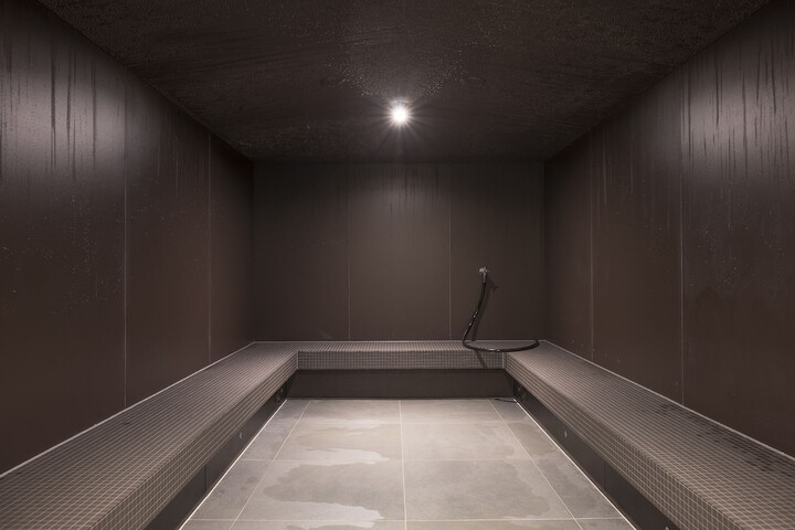 Pool 54 of 76
