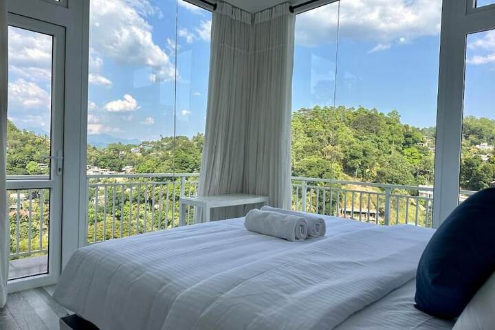 Room 3 of 27