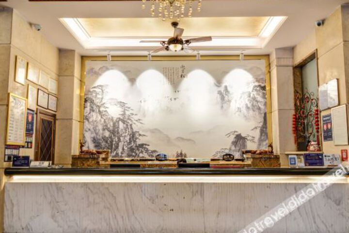 Hotel Interior 20 of 41
