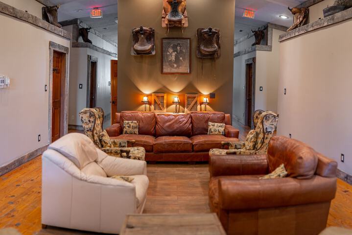 Room 15 of 40