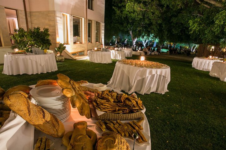 Dining 87 of 104