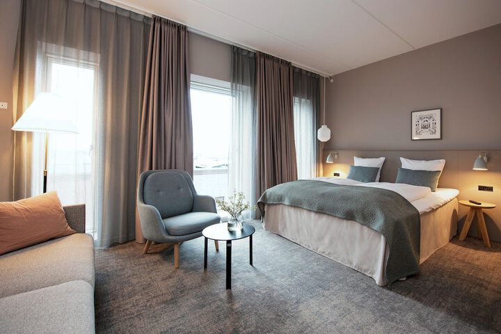 Room 15 of 49