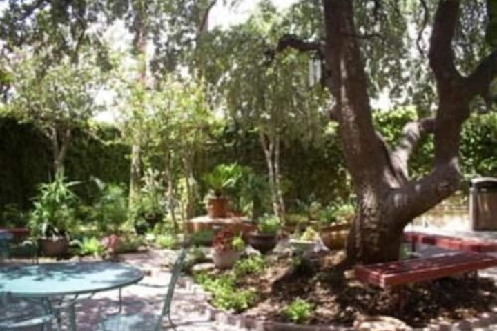 Property Grounds 18 of 22
