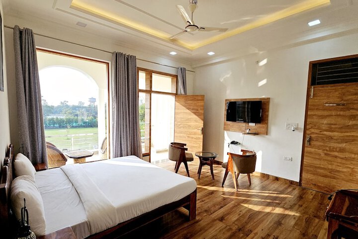 Room 16 of 36