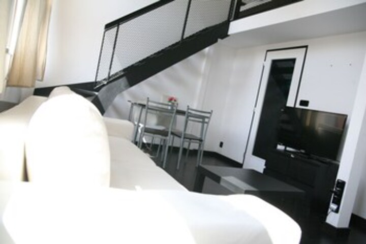 Room 71 of 275