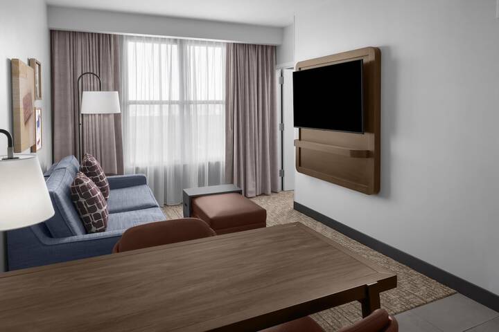 Room 16 of 47