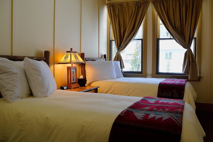 Room 11 of 40