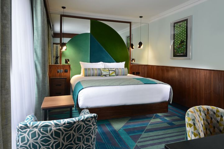 Room 2 of 21