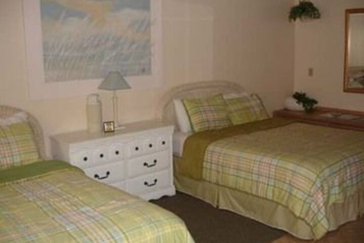 Room 10 of 26