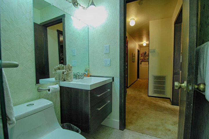 Room 28 of 56
