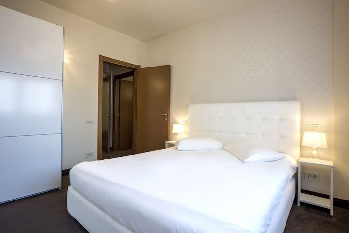 Room 36 of 108