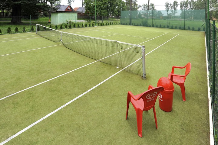 Tennis court