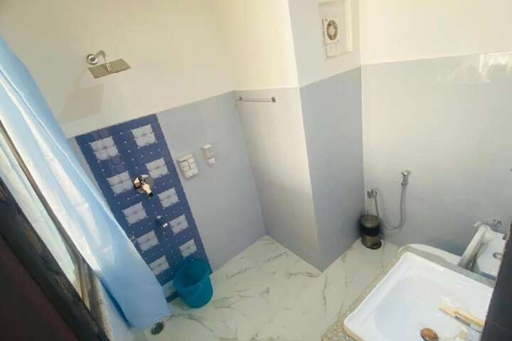 Room 20 of 37