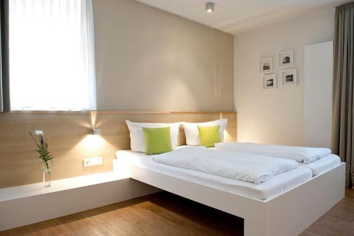Room 2 of 24