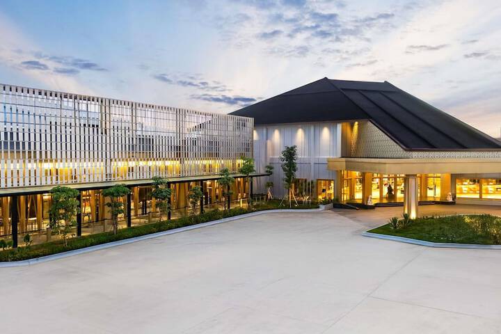 Exterior of Novotel Pontianak Convention Centre