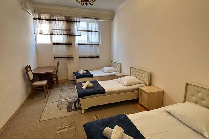 Room 10 of 21