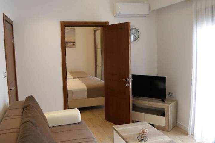Room 84 of 132