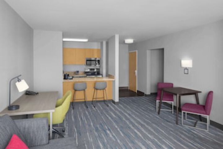Room 22 of 153