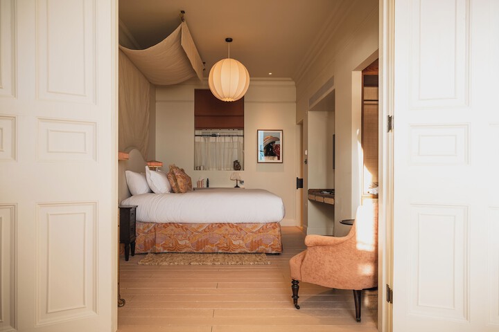 Room 20 of 137