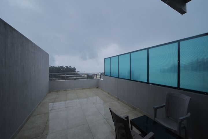 Terrace/Patio 9 of 17