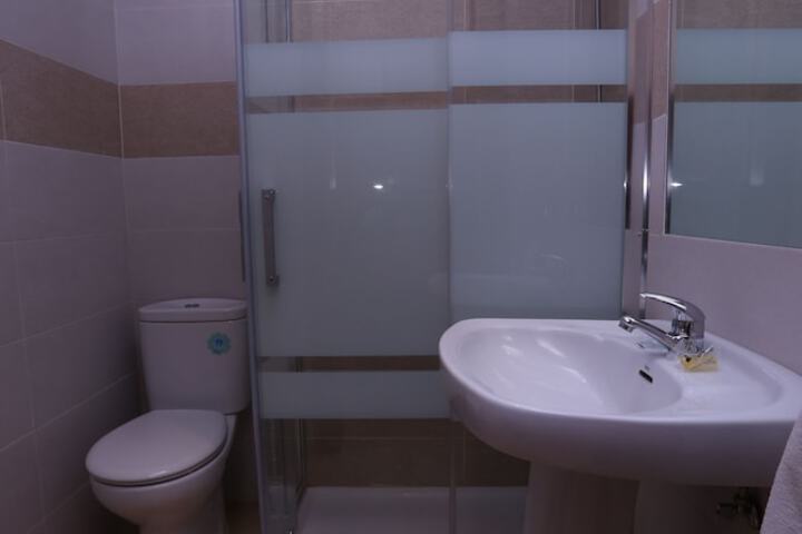 Room 30 of 46