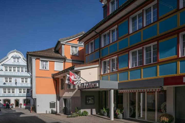 Hotel 43 of 43