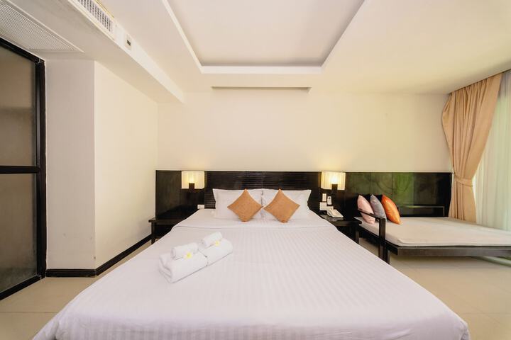Room 32 of 110