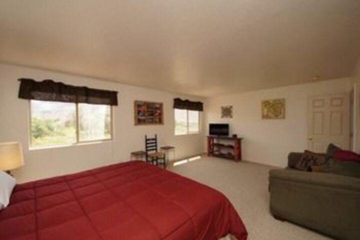 Room 37 of 137