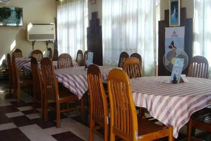 Dining Photos