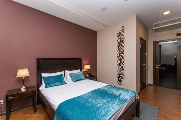 Room 20 of 43