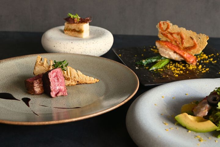 Dining 64 of 74