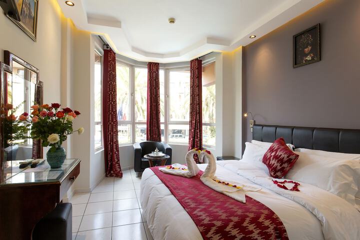 Room 9 of 36