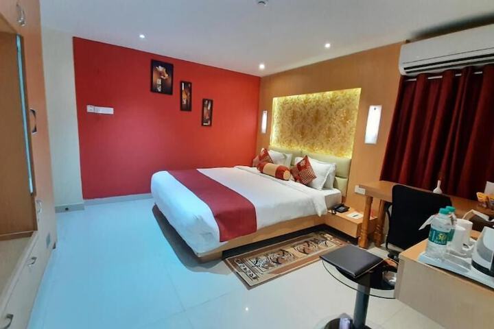 Room 29 of 53