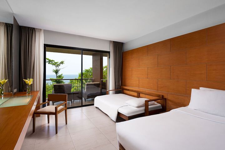 Room 52 of 160
