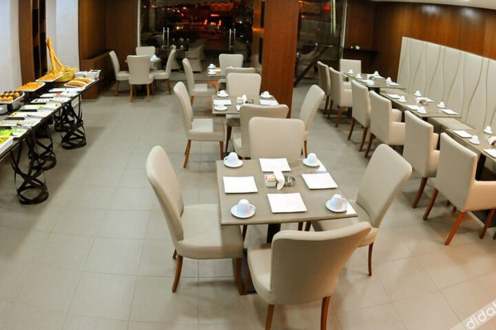 Coral Beach Suite