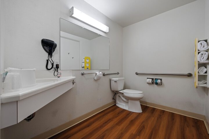 Room 56 of 154