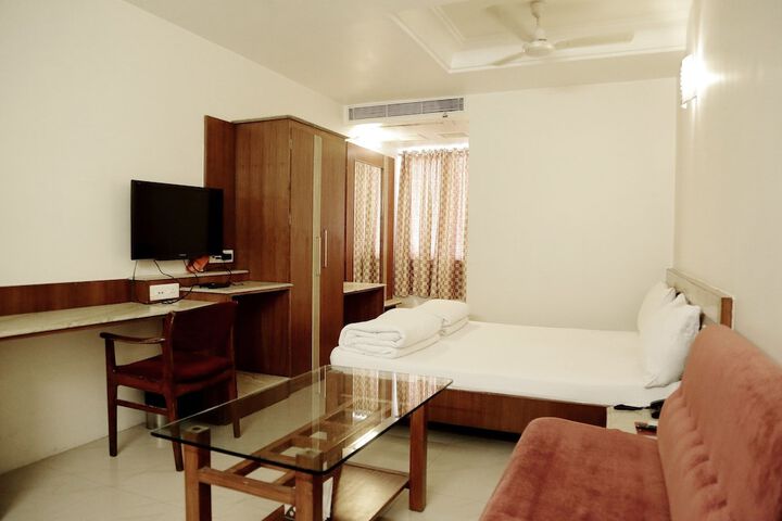 Room 4 of 47