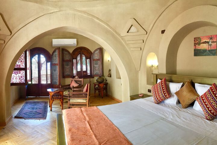 Room 50 of 193