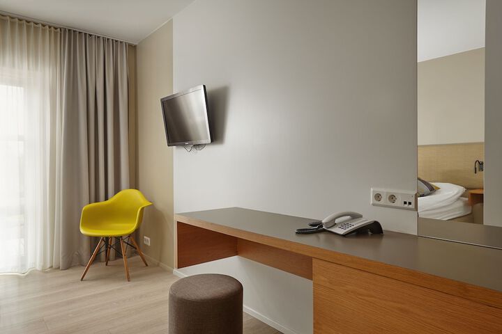Room 12 of 91