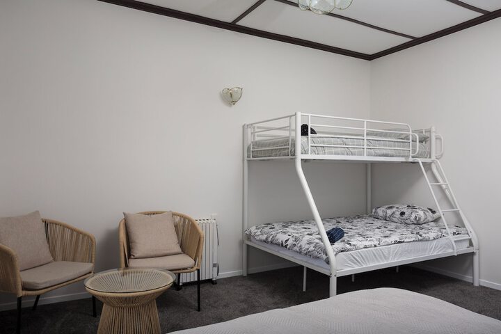 Room 8 of 46