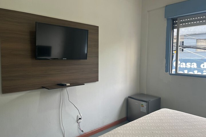 Room 6 of 50