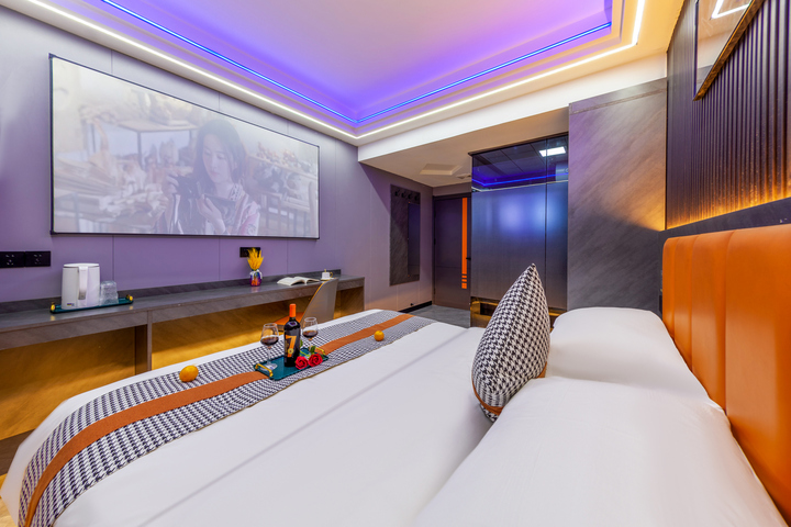 Palma Intelligent Light Luxury Cinema Hotel (Taiyuan North America Xintiandi Branch)