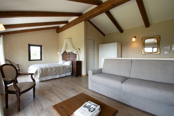 Room 16 of 42