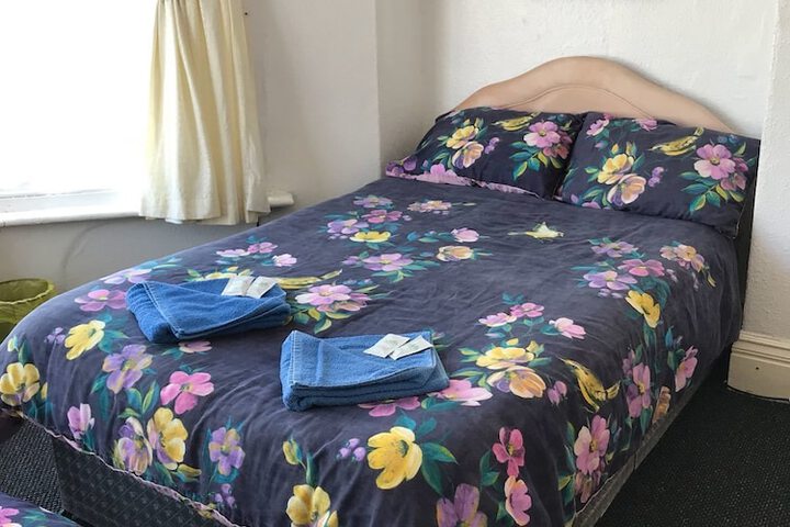 Room 7 of 37