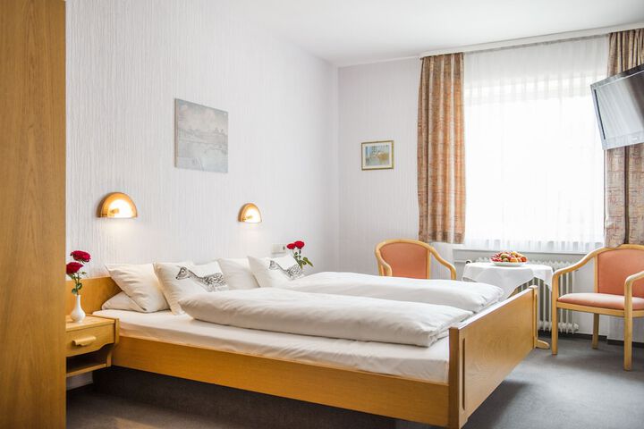 Room 6 of 22