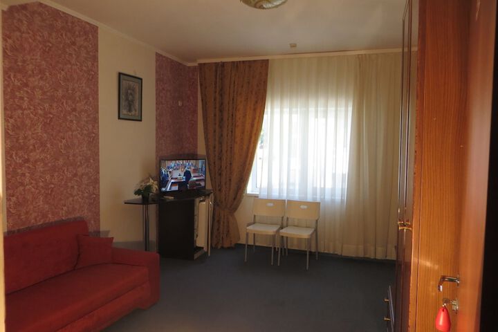 Room 15 of 24