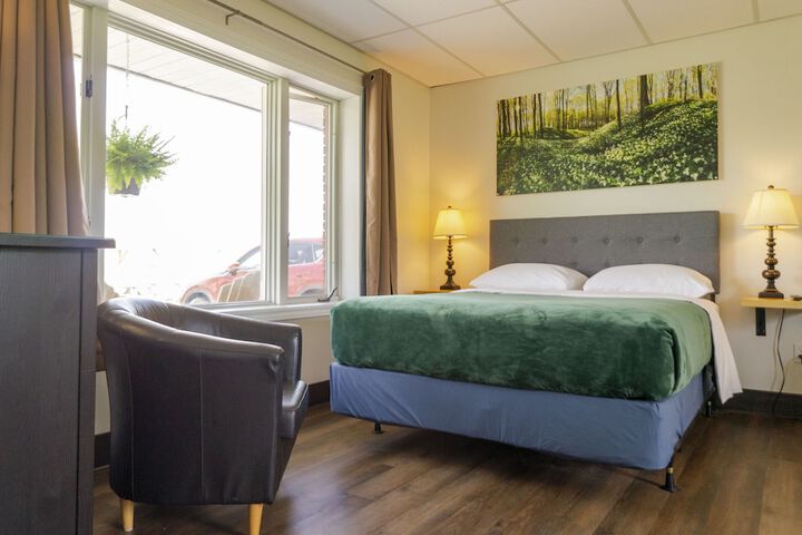 Room 5 of 27