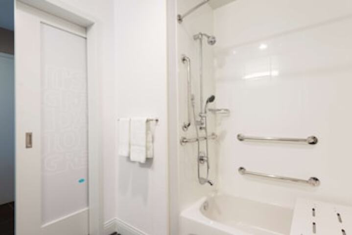 Bathroom shower