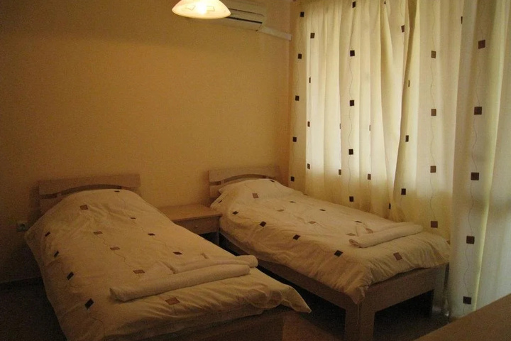 Room 3 of 14